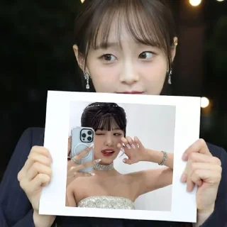 Video sticker 🥰 츄릅이의 스케치북 @kimkimjiwoo