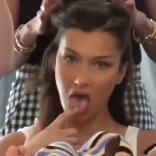 Video sticker 😛 Bella Hadid by @jendash :: @fStikBot