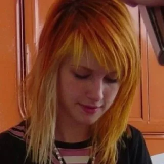 Video sticker ❤️‍🔥 Hayley Williams