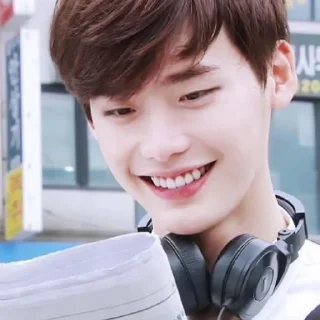 Sticker 😄 lee jong suk- @kevinrafanza