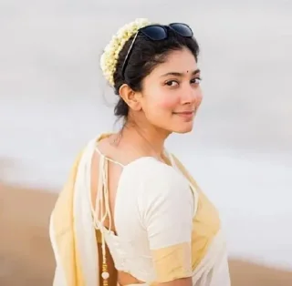 Sticker 🥰 Saipallavi M💞S @sticker_pack_channel — @stckrRobot